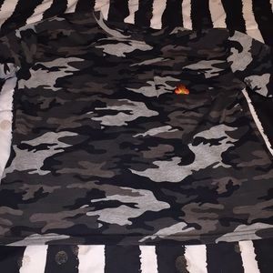 Camouflage log sleeve shirt
